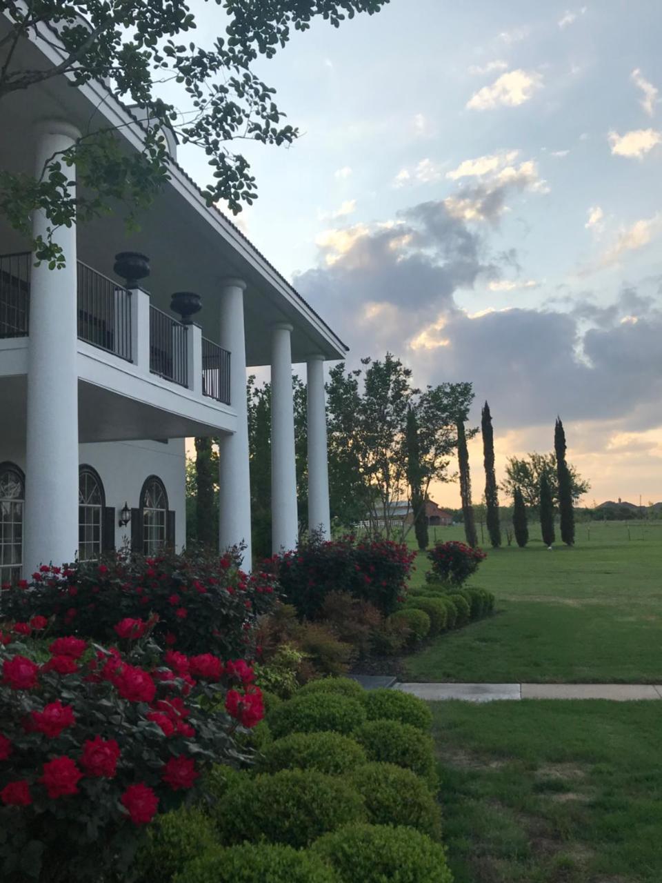The Plantation House Boutique Inn Pflugerville Exteriör bild