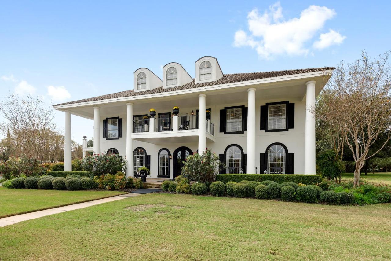 The Plantation House Boutique Inn Pflugerville Exteriör bild